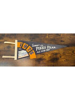 Vintage 1975 Pikes Peak Summit Felt Pennant Altitude 14110 Feet